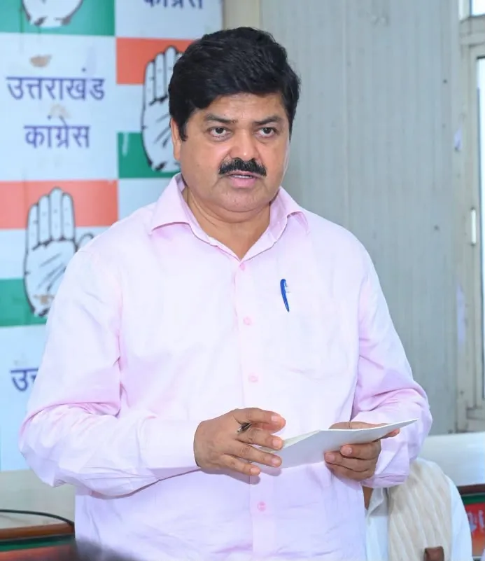 कांग्रेस अध्यक्ष गणेश गोदियाल का भाजपा पर तंज “बुखार में पेट दर्द की दवा दे रही है भाजपा”