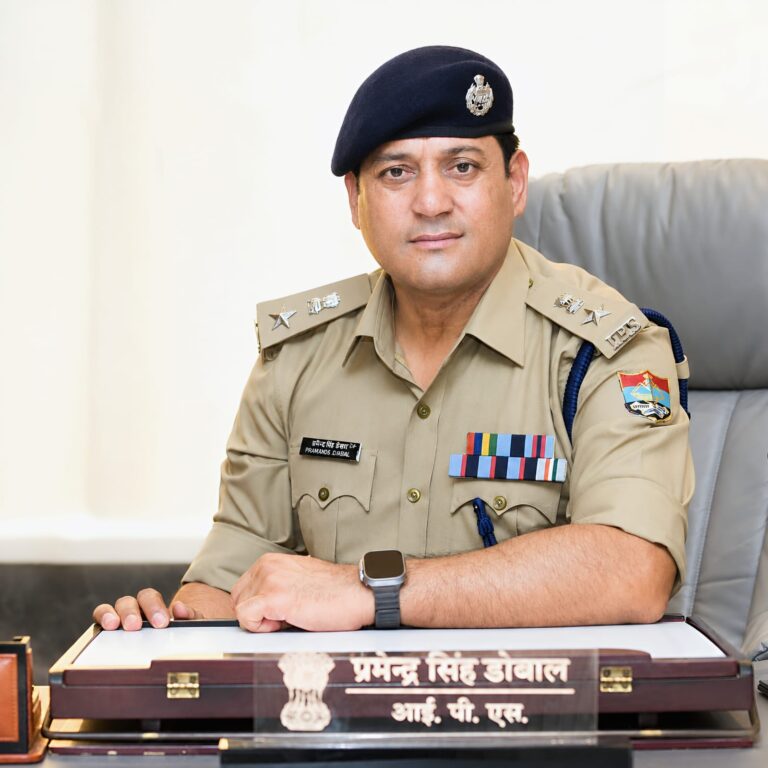 बम डिस्पोजल स्क्वाड ने त्रिवेणी घाट, बस अड्डा, रेलवे स्टेशन सहित संवेदनशील स्थानों पर चलाया सघन चेकिंग अभियान